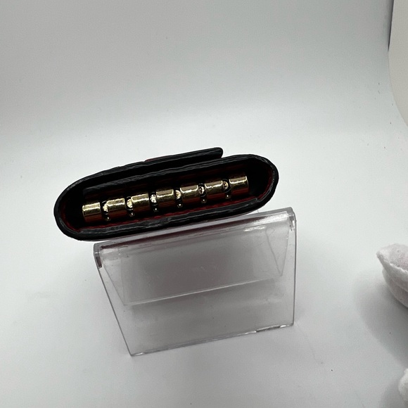 GUC Gucci Red Guccissima Leather Bow 6 Key Case - Picture 2 of 8